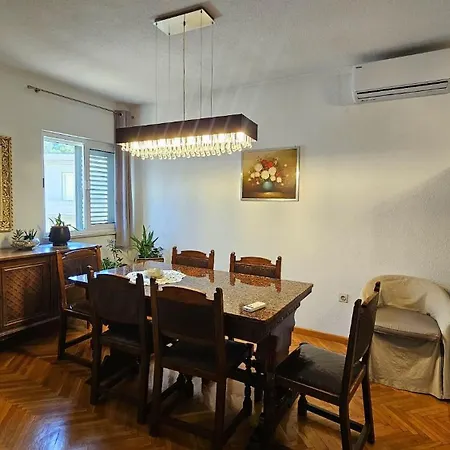 Krvavica Apartments * Krvavica